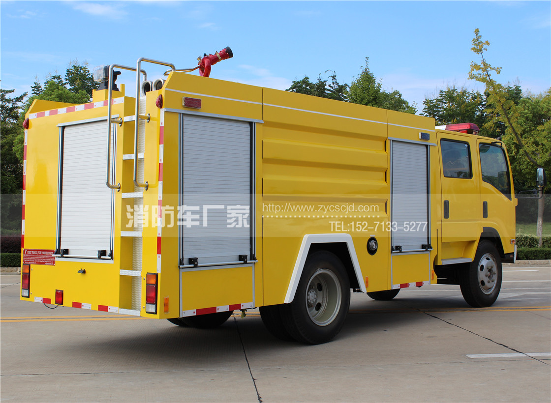 【五十鈴】700P 5噸水罐消防車
