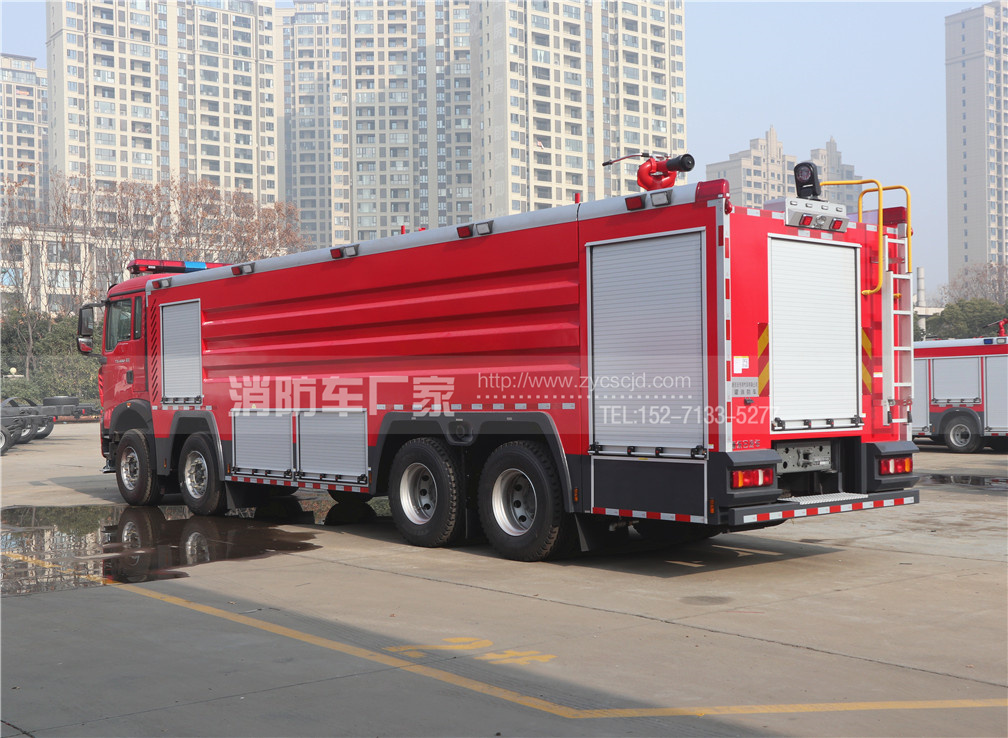 【重汽牌】豪沃25噸水罐消防車