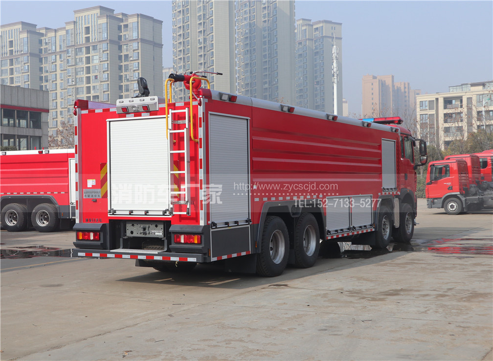 【重汽牌】豪沃25噸水罐消防車